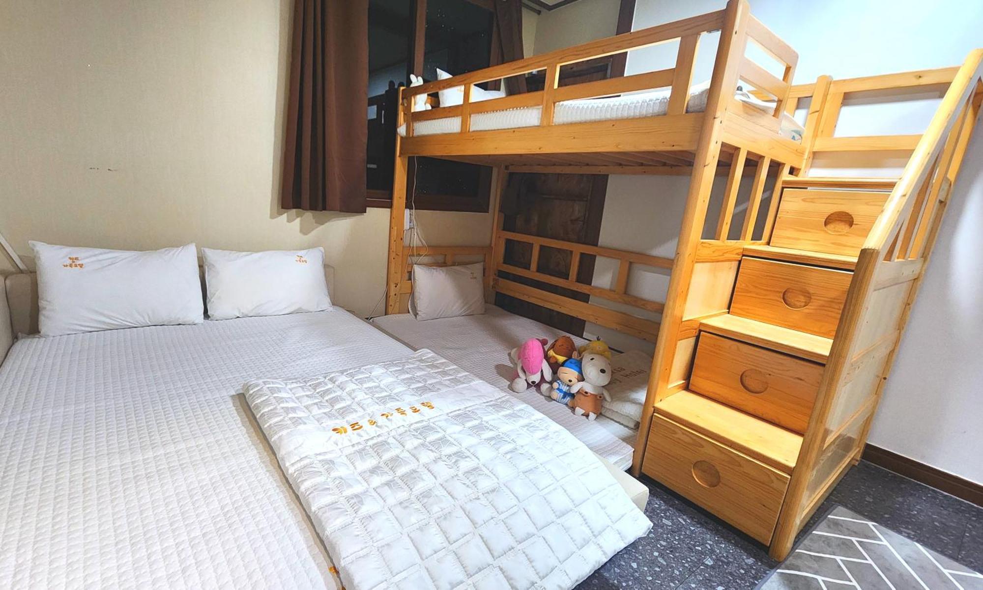 Kids & Family Hotel Gyeongju Exterior photo